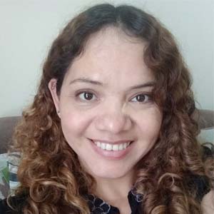 Dr Elizabeth Pollitzer Luciana Nascimento web